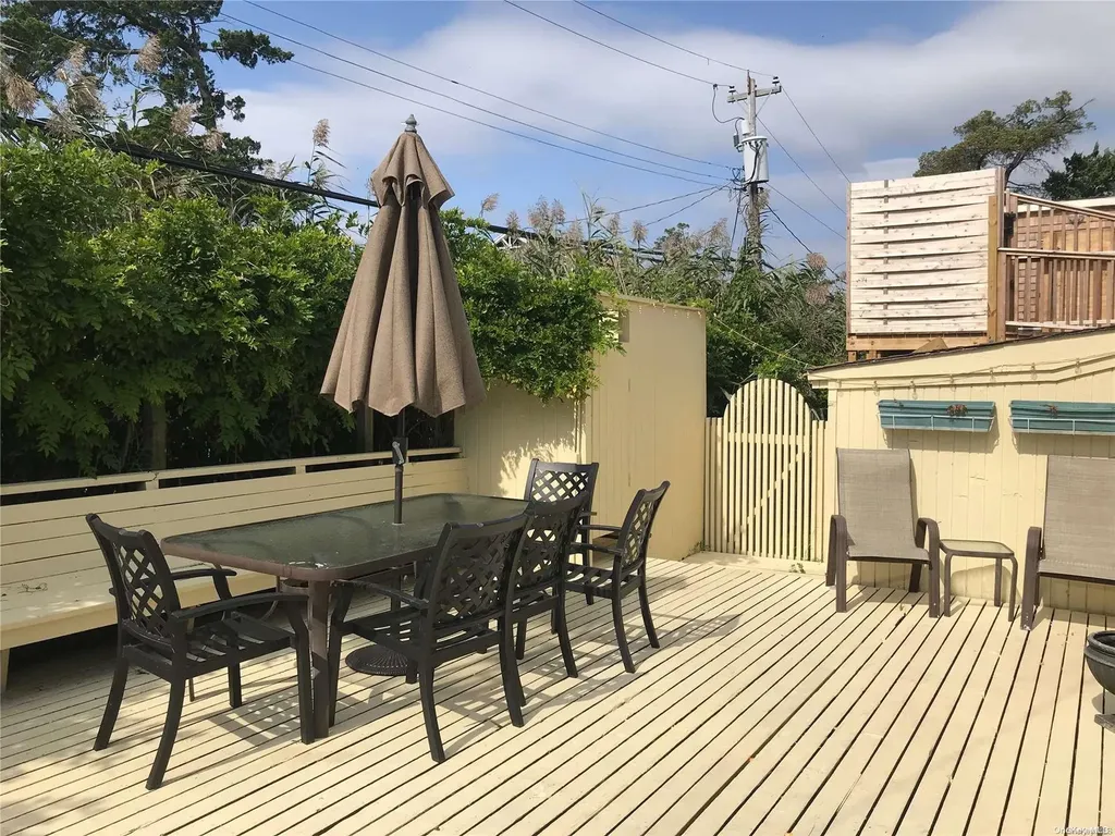 342 Dehnhoff Walk Ocean Beach NY 11770