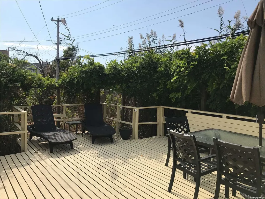 342 Dehnhoff Walk Ocean Beach NY 11770