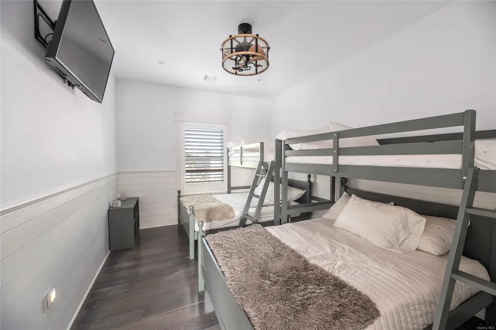 335 Surf Road Ocean Beach NY 11770