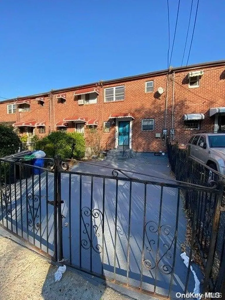 43 Legion Street Brooklyn NY 11212