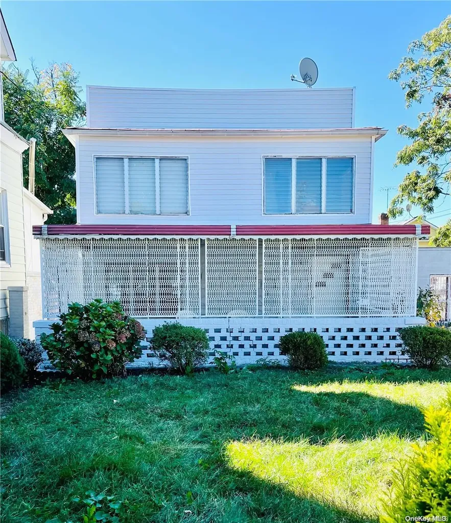3435 Grace Avenue Bronx NY 10469