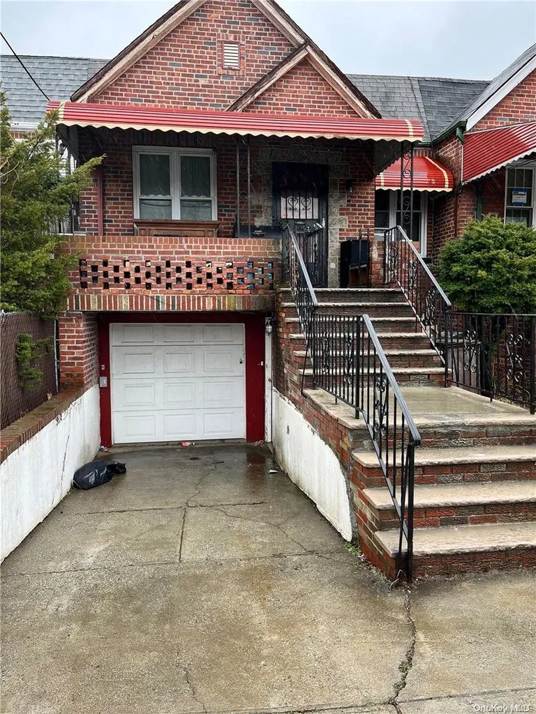 8616 Avenue B Brooklyn NY 11236