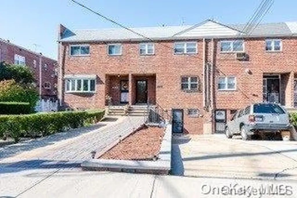 10517 Avenue K Brooklyn NY 11236