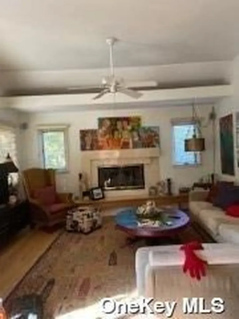270 Cottage Walk Ocean Beach NY 11770
