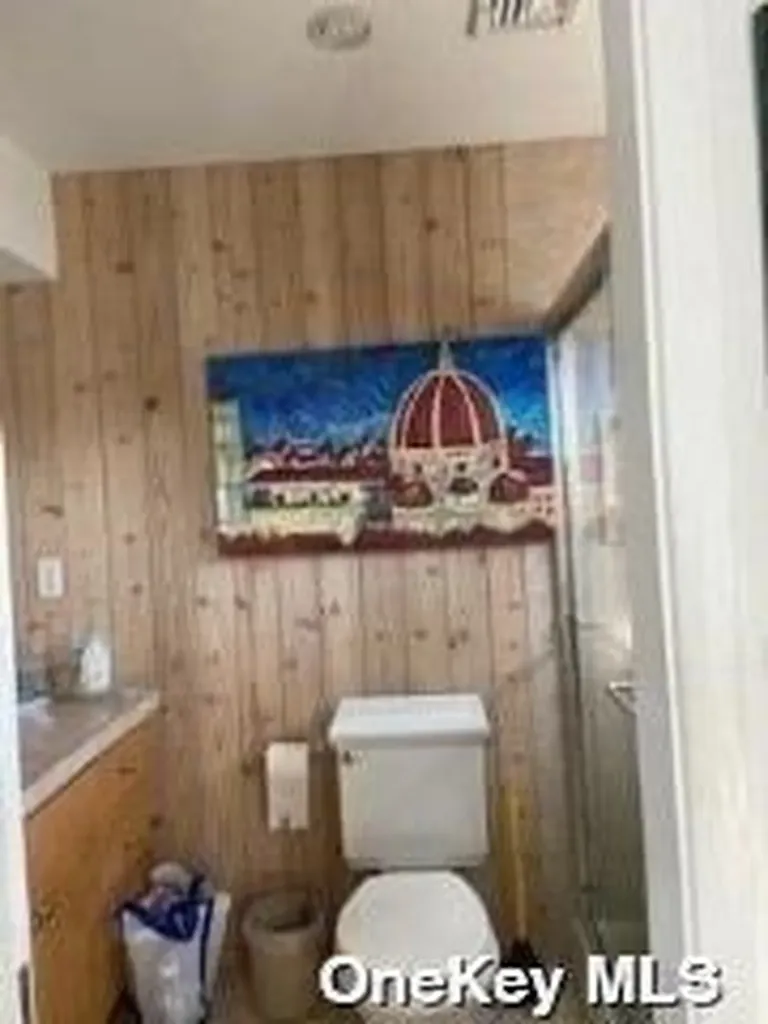 270 Cottage Walk Ocean Beach NY 11770