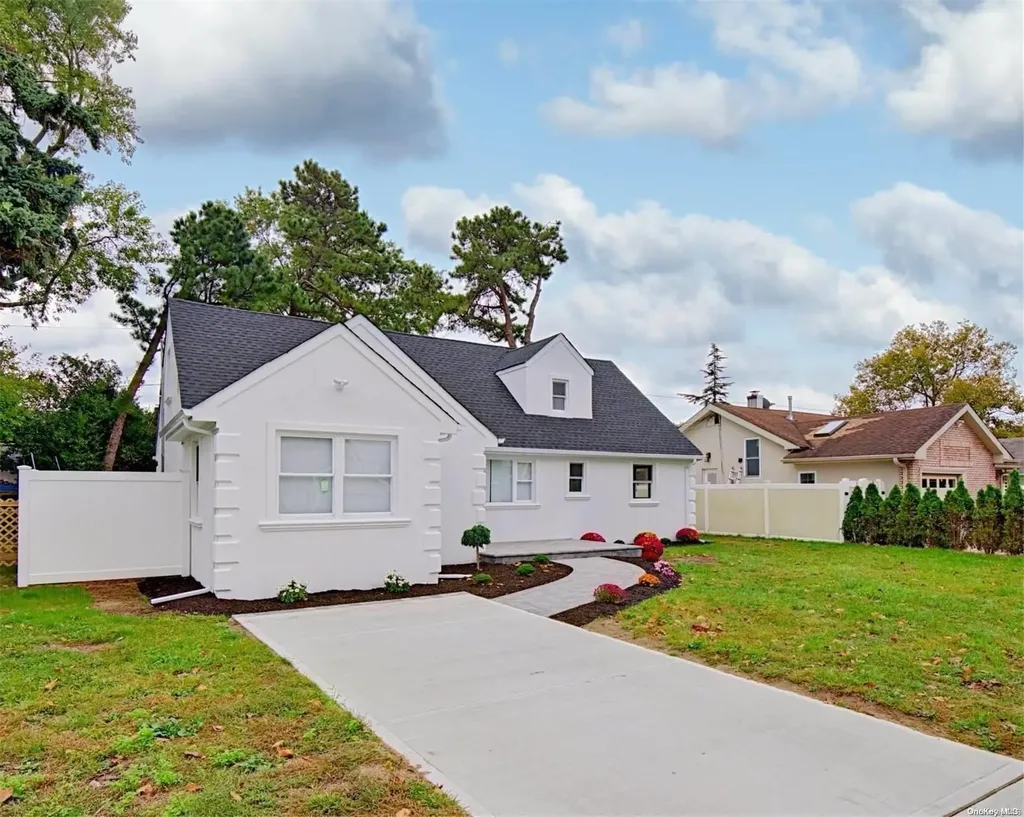 39 Dolores Drive Valley Stream NY 11581
