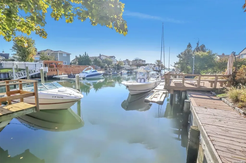 2801 Harbor Road Merrick NY 11566
