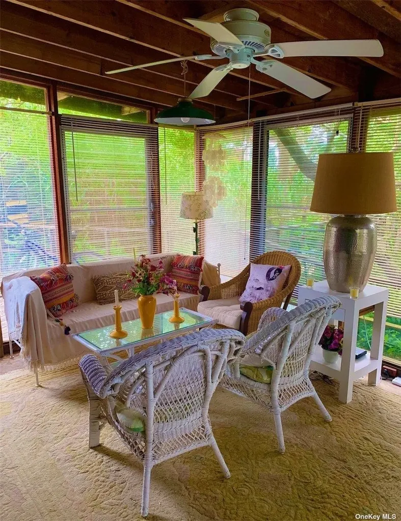 30 Gale Walk Seaview NY 11770