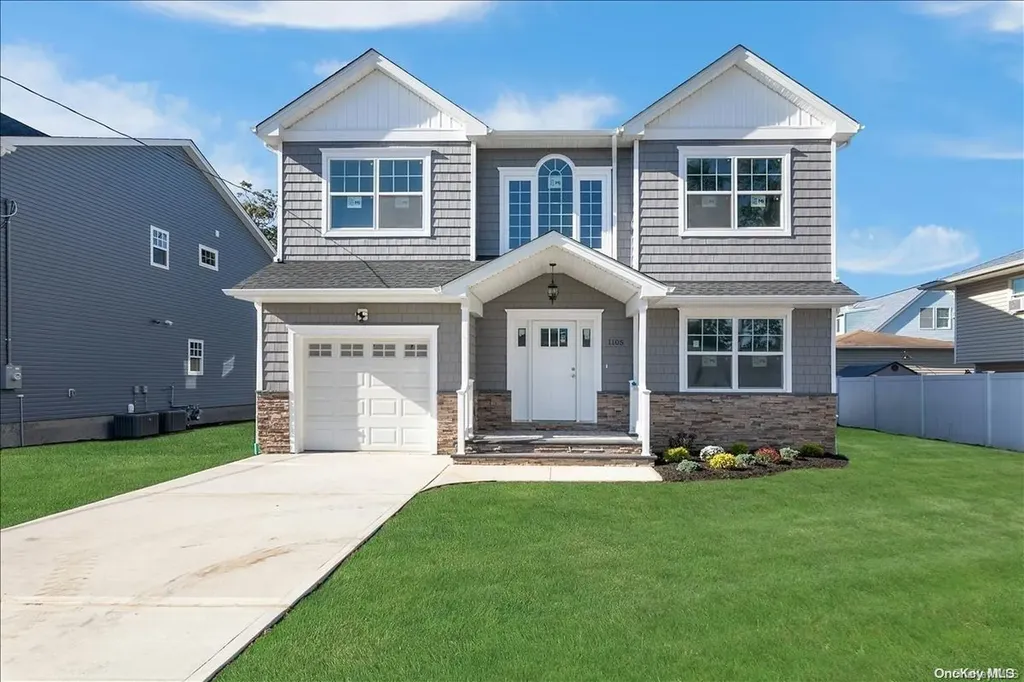 1105 Hawkins Boulevard Copiague NY 11726