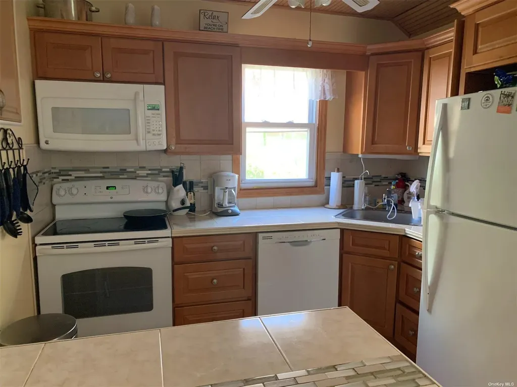 120 Bungalow Walk Ocean Beach NY 11770