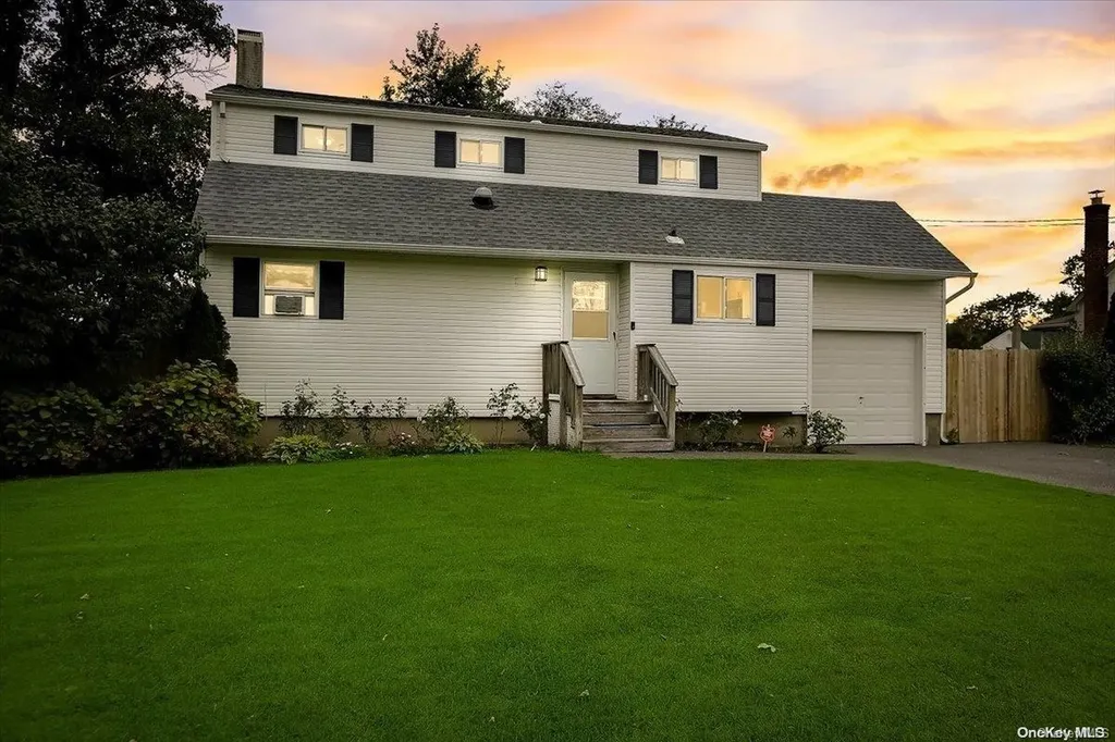 3108 Eagle Avenue Medford NY 11763