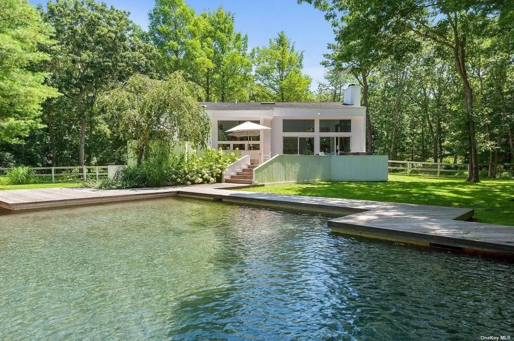 14 Elishas Path Wainscott NY 11975