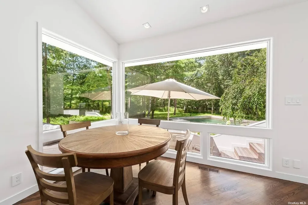 14 Elishas Path Wainscott NY 11975