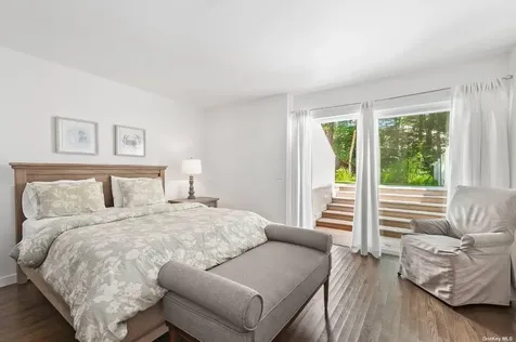 14 Elishas Path Wainscott NY 11975