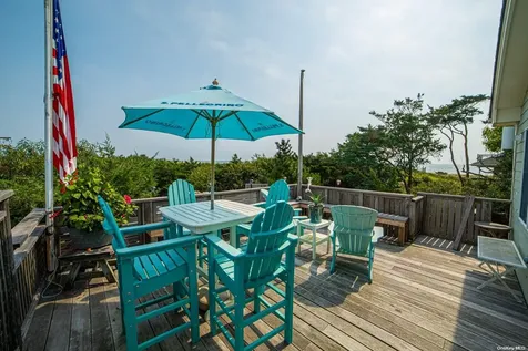 917 E End Walk Atlantique NY 11706