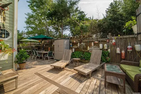 917 E End Walk Atlantique NY 11706