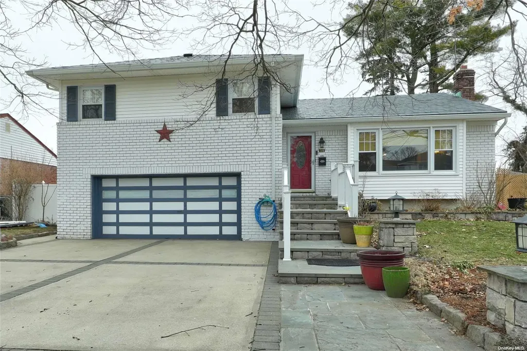 56 Bergman Drive Hewlett NY 11557