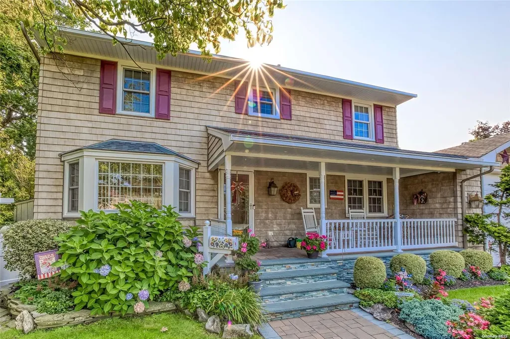188 West Drive Massapequa NY 11758