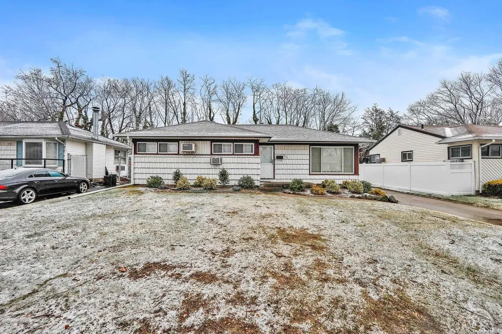 365 Cedar Lane East Meadow NY 11554
