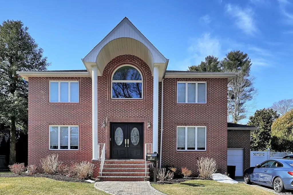 30 Beechwood Drive Glen Head NY 11545