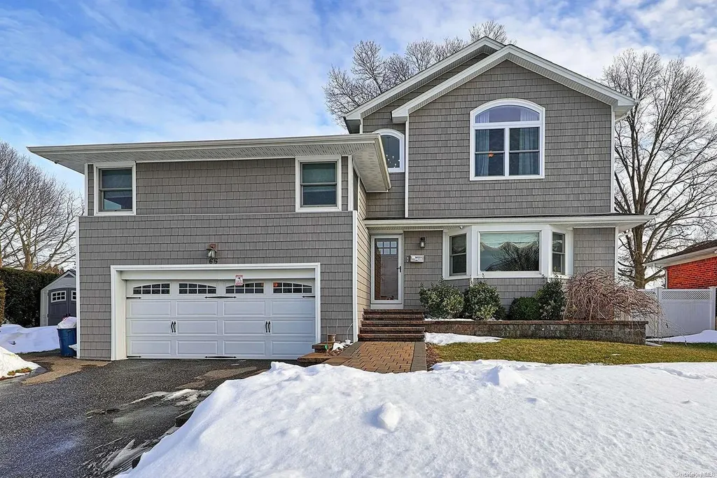 66 Pasadena Drive Plainview NY 11803