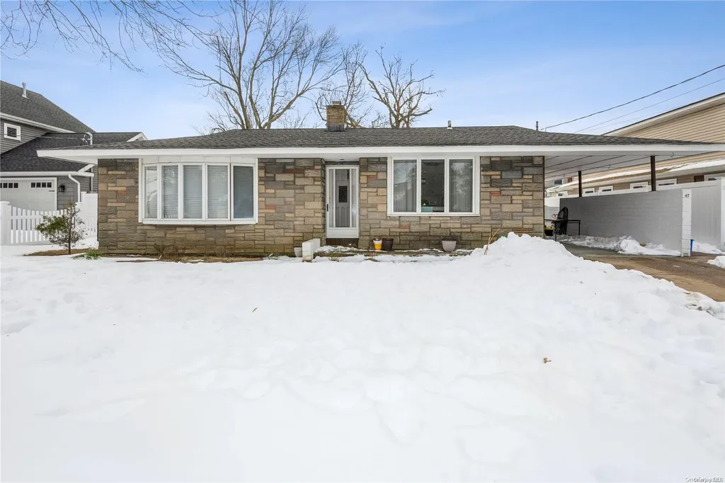 47 Weidner Avenue Oceanside NY 11572