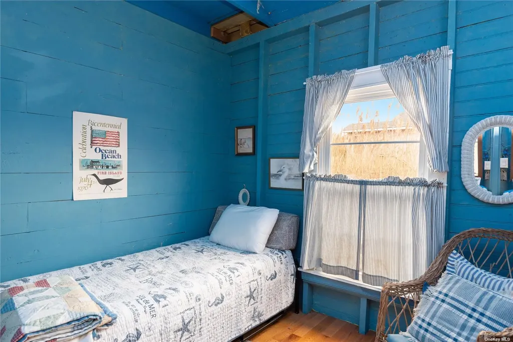 20 Ocean Road Ocean Beach NY 11770