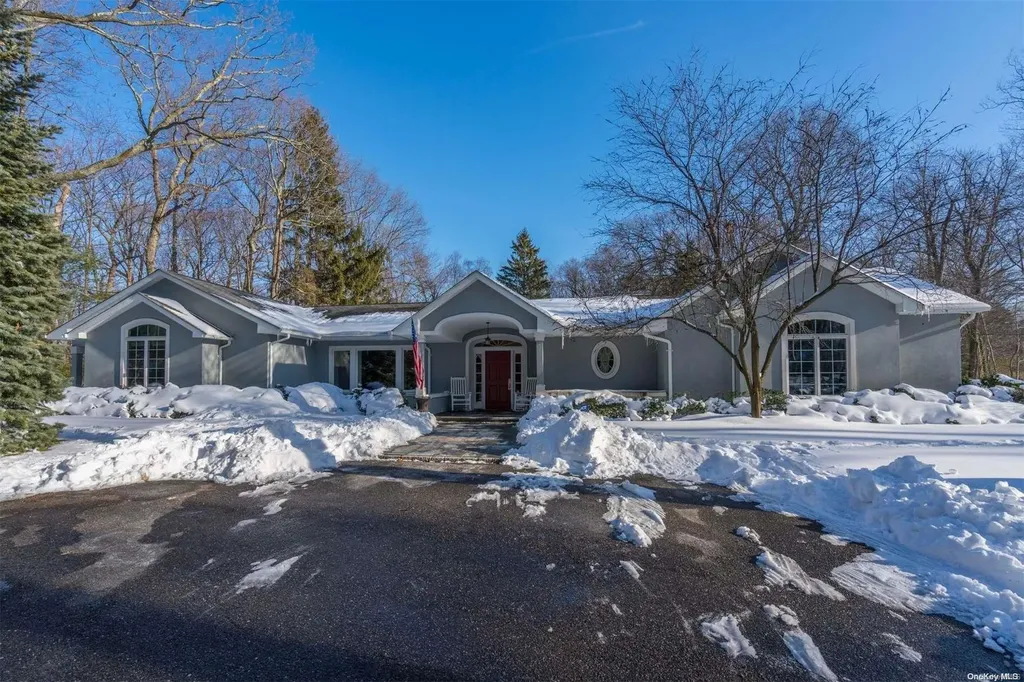 21 Woodlee Road Cold Spring Harbor NY 11724