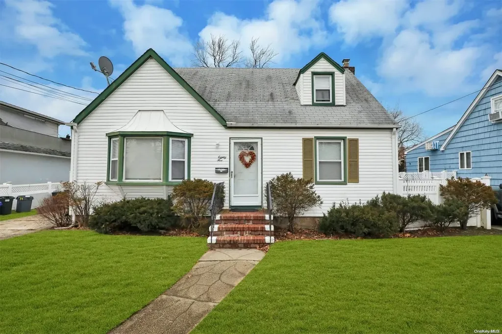 85 Carl Street Valley Stream NY 11580