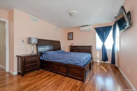 199 Throgs Neck Boulevard Bronx NY 10465