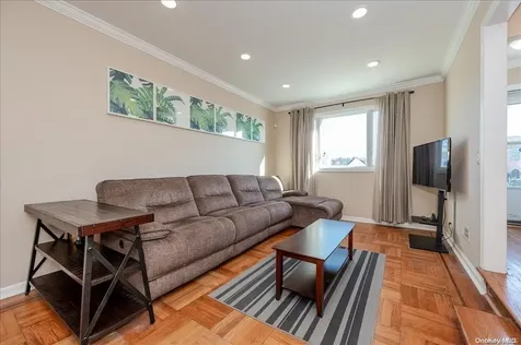 199 Throgs Neck Boulevard Bronx NY 10465
