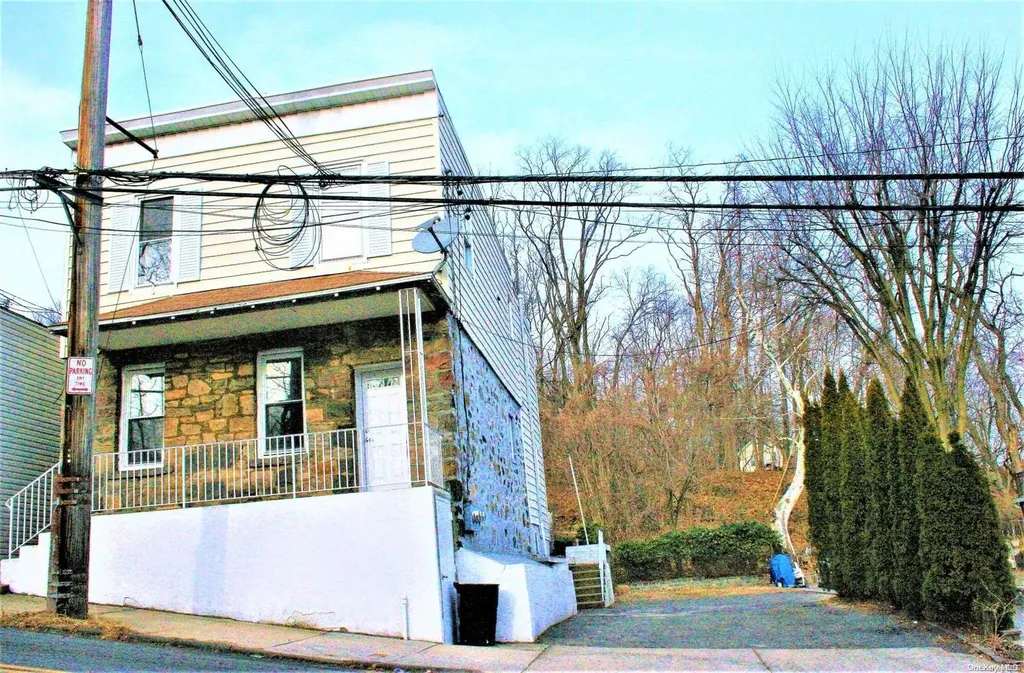 17 Montague Street Yonkers NY 10703
