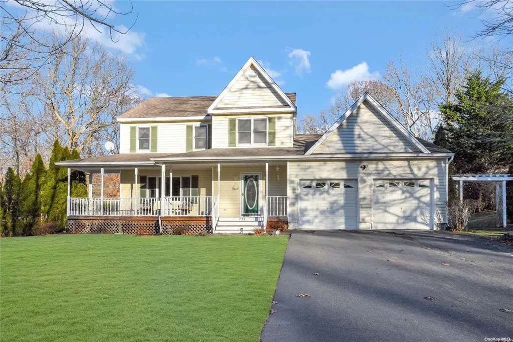 233 Great Rock Drive Wading River NY 11792