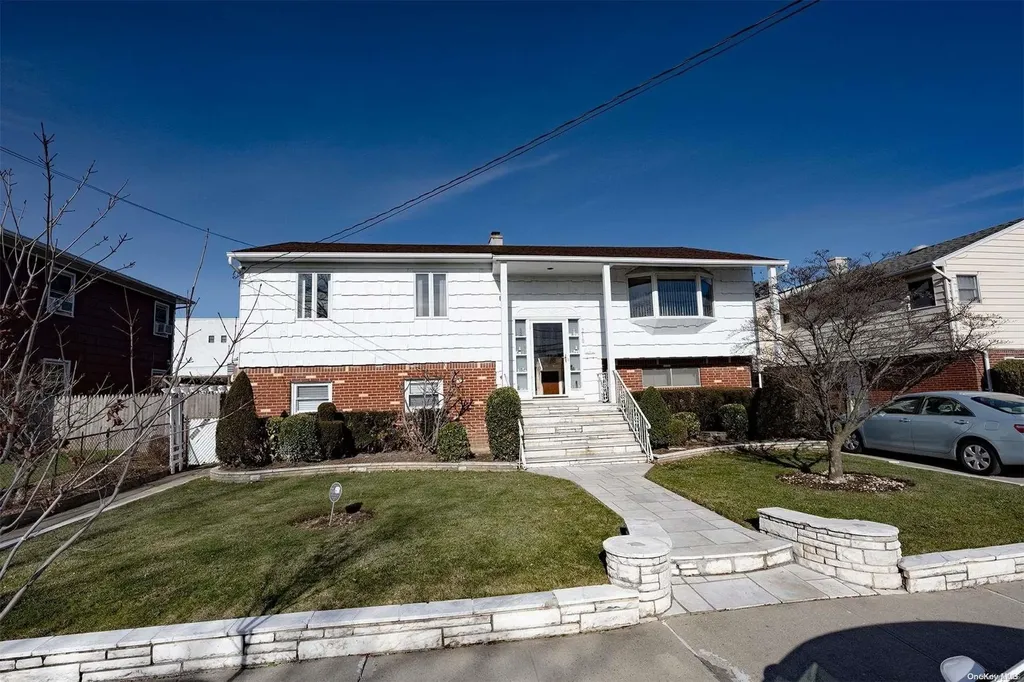210 Randall Avenue Lawrence NY 11559