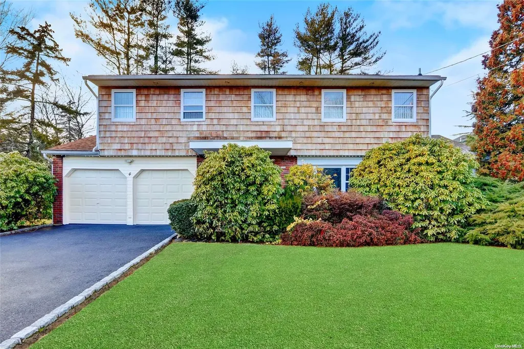 4 Cornish Court Dix Hills NY 11746