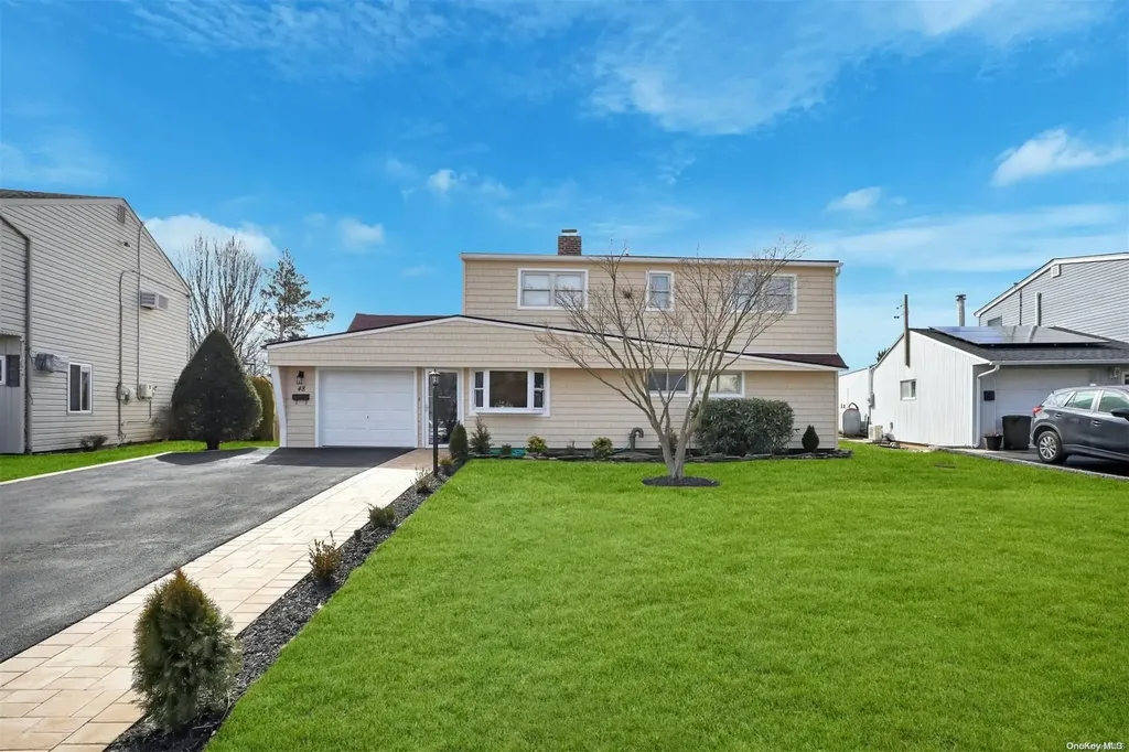 48 Chestnut Lane Levittown NY 11756