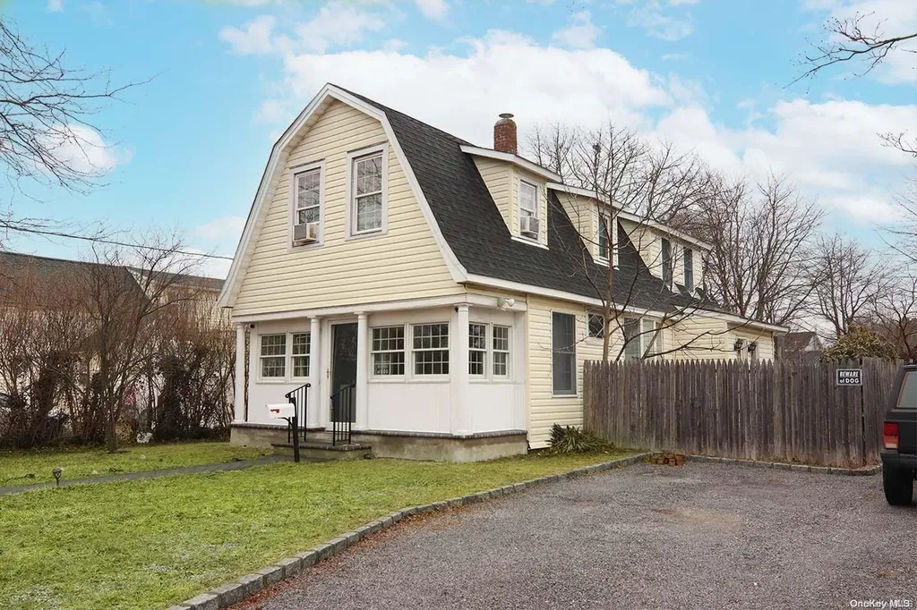 35 Avery Avenue Patchogue NY 11772
