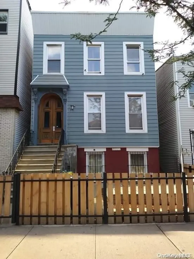 1685 Dean Street Brooklyn NY 11213