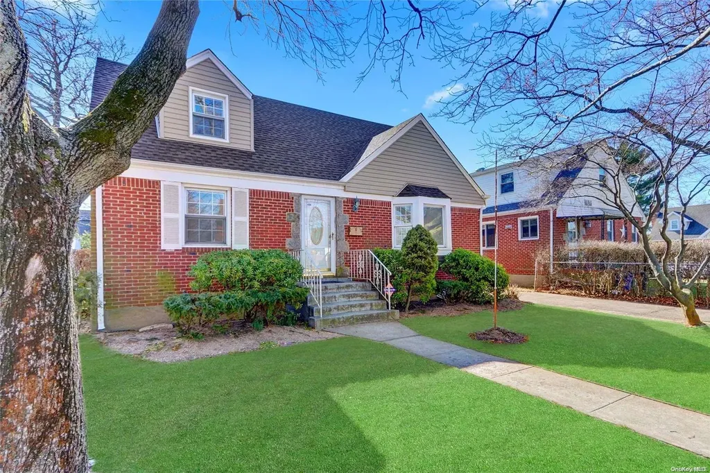 461 Peninsula Boulevard Lynbrook NY 11563