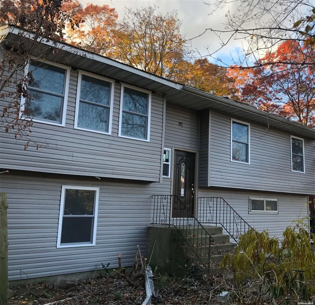 638 Wilson Boulevard Central Islip NY 11722