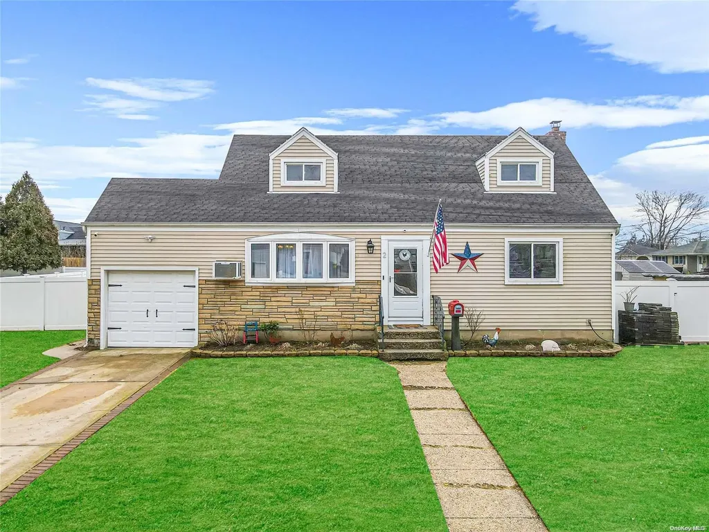 2 Clark Street West Babylon NY 11704