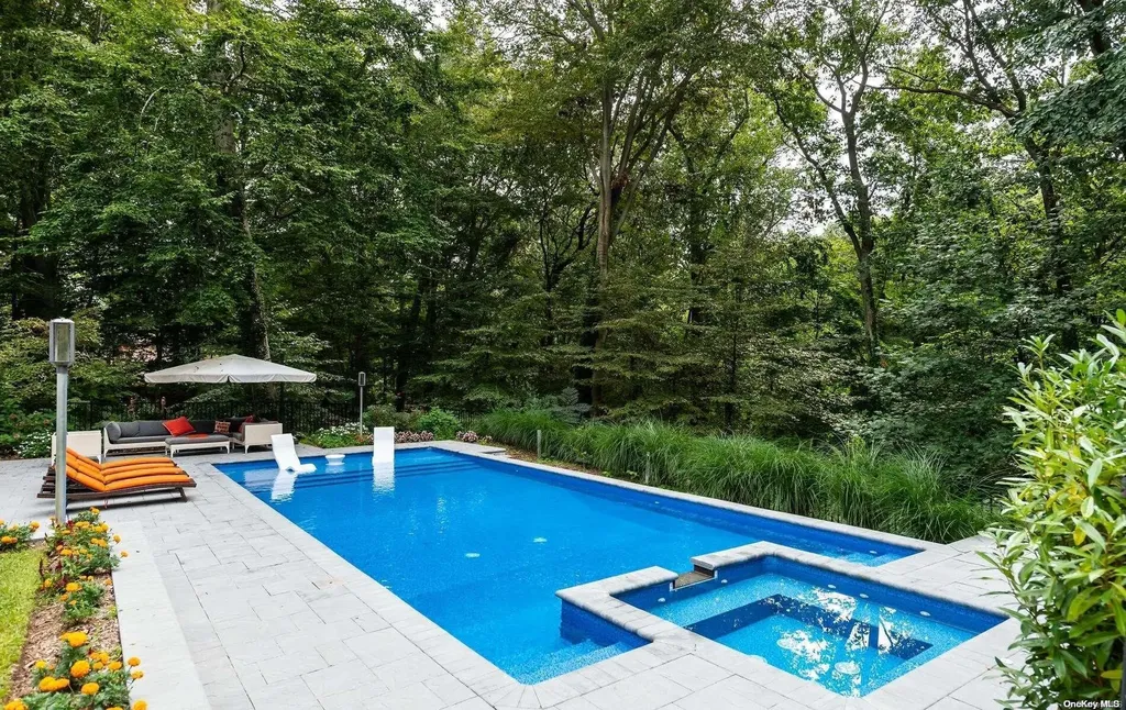 6 Beaver Drive Locust Valley NY 11560