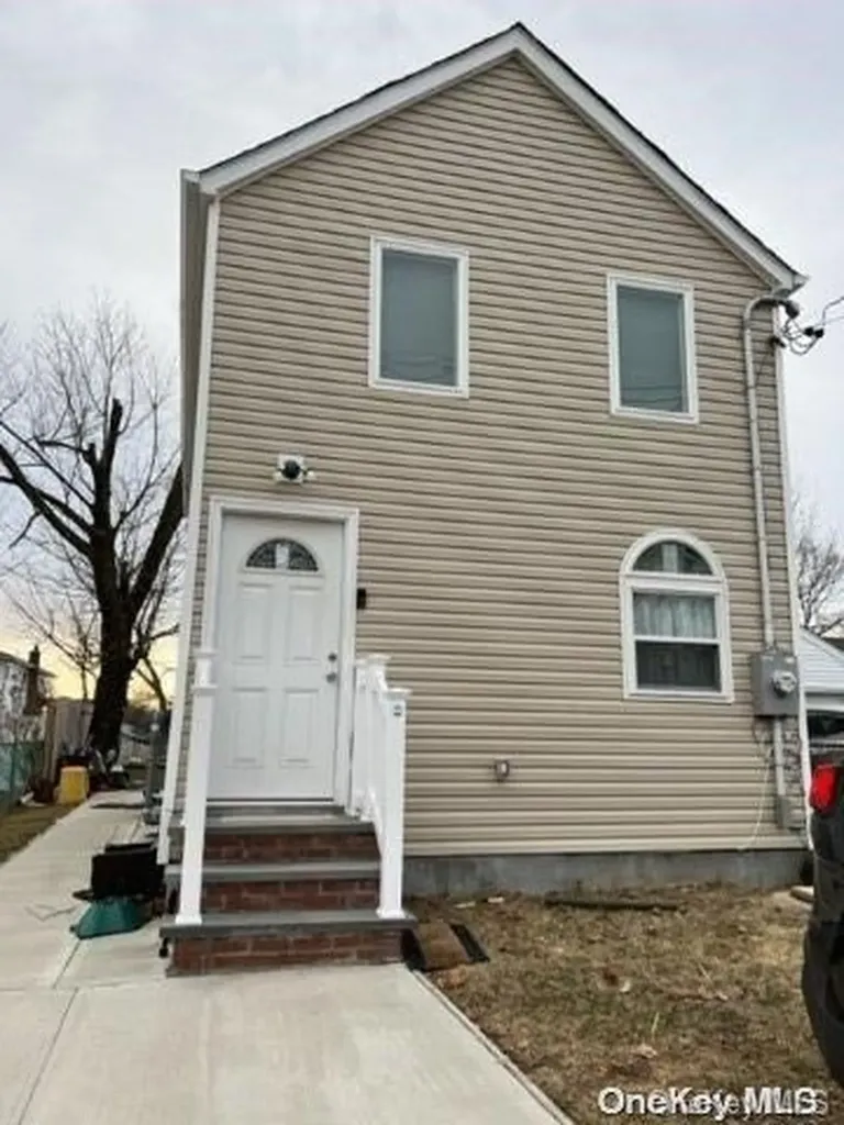 777 Clocks Boulevard Massapequa NY 11758