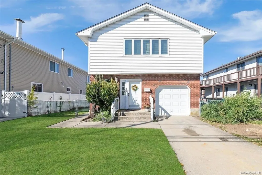 714 Miller Avenue Freeport NY 11520