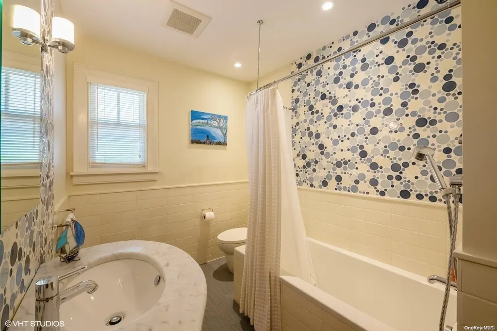 950 Blue Marlin Drive Southold NY 11971