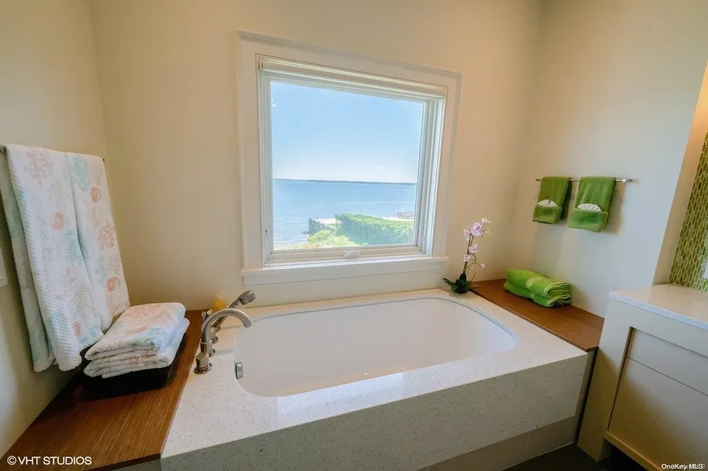 950 Blue Marlin Drive Southold NY 11971
