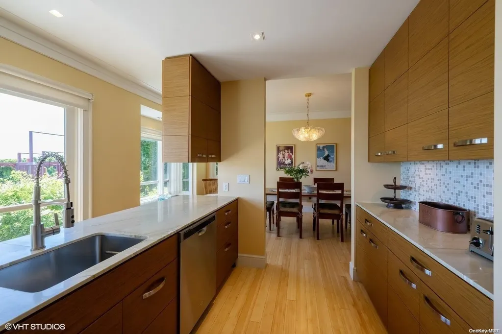 950 Blue Marlin Drive Southold NY 11971