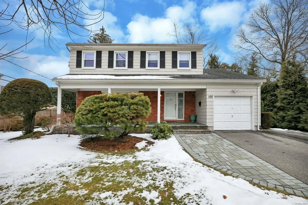 100 Ashford Drive Syosset NY 11791