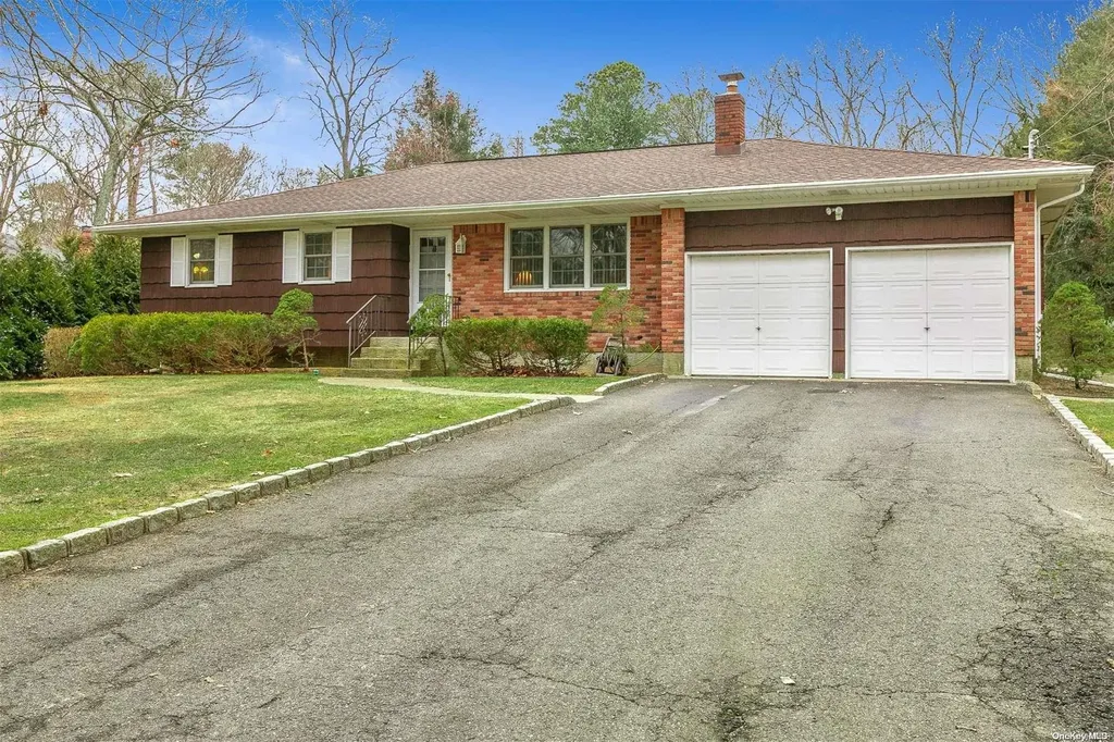 8 Old Orchard Lane Ridge NY 11961