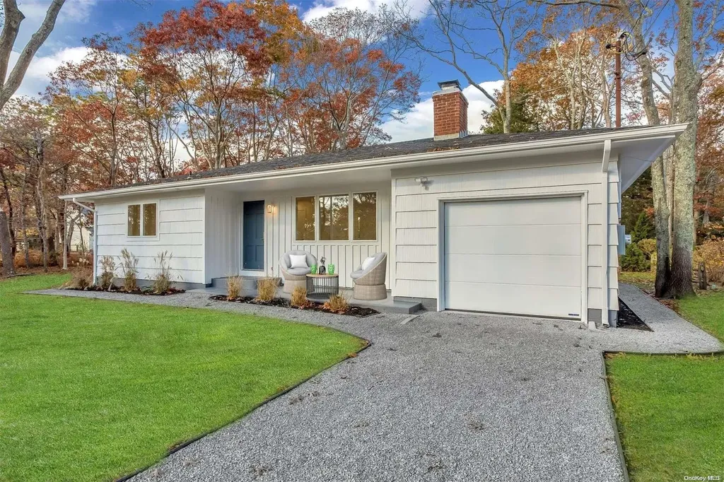 83 Lynncliff Road Hampton Bays NY 11946